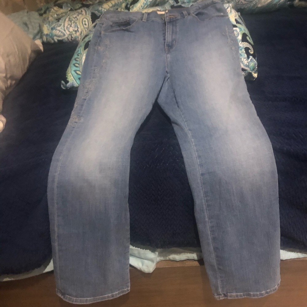 Levi classic fit jeans size 10